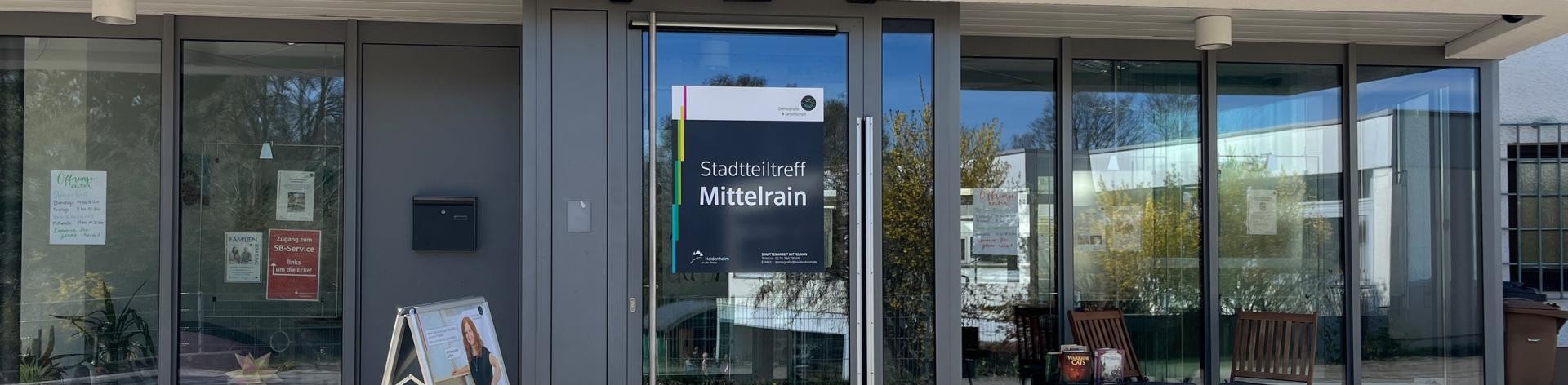 Ein bläst in eine Trompete Ein bläst in eine Trompete